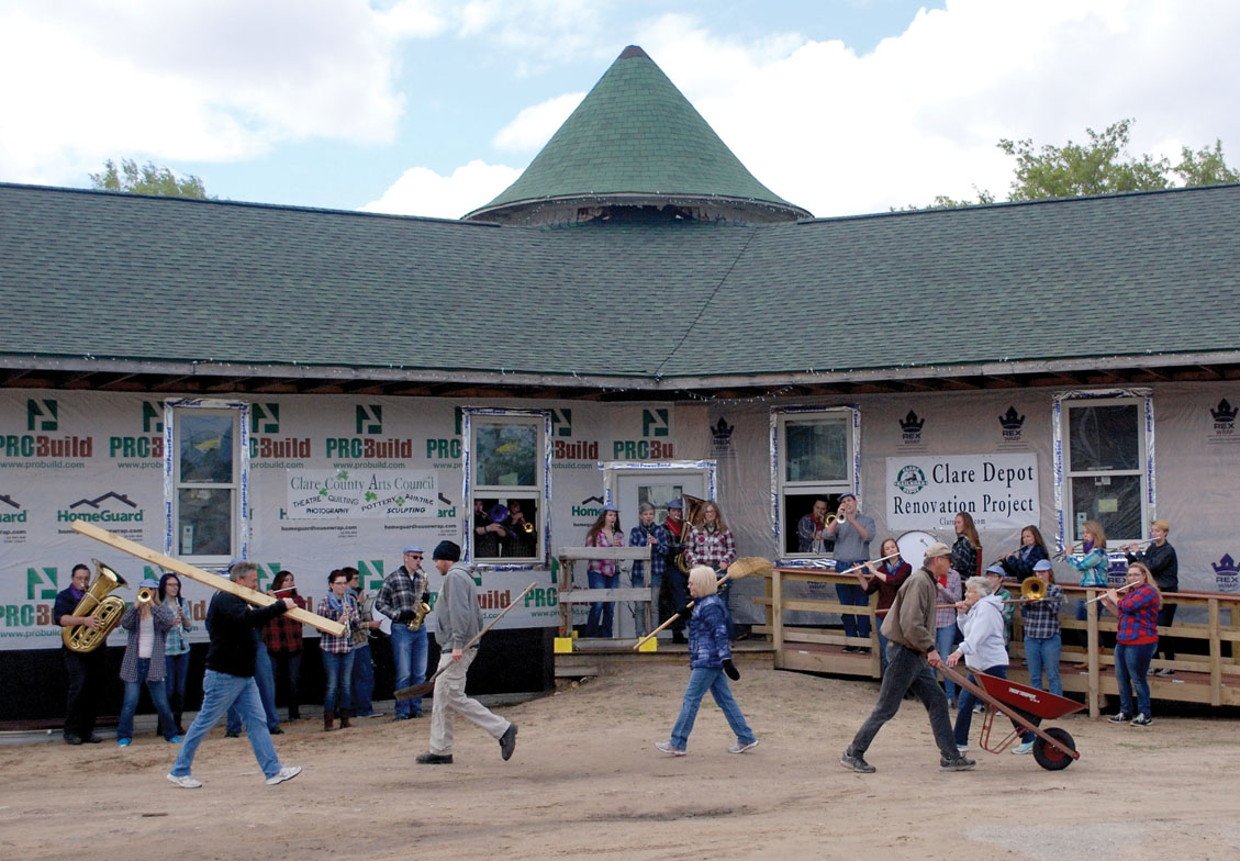 CLARE DEPOT OPENS, GETS NEW TENANTS - My 1043